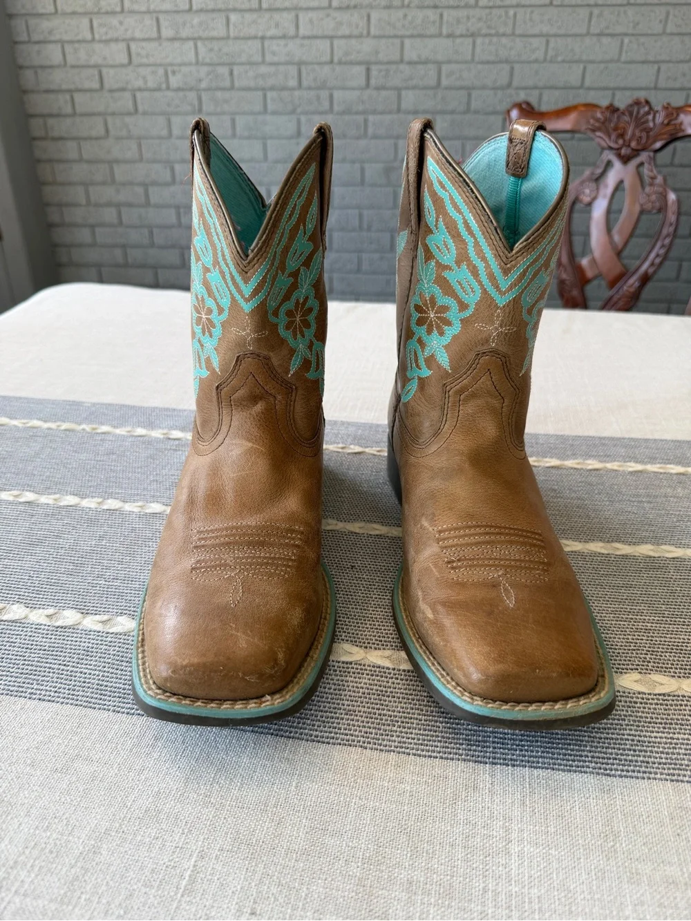 Ariat Western Boots with Turquoise Floral Embroidery Square Toe Girls Size 6
